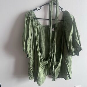 BUNDLE ONLY - 2+ ITEMS

Green Smocked Women's Top